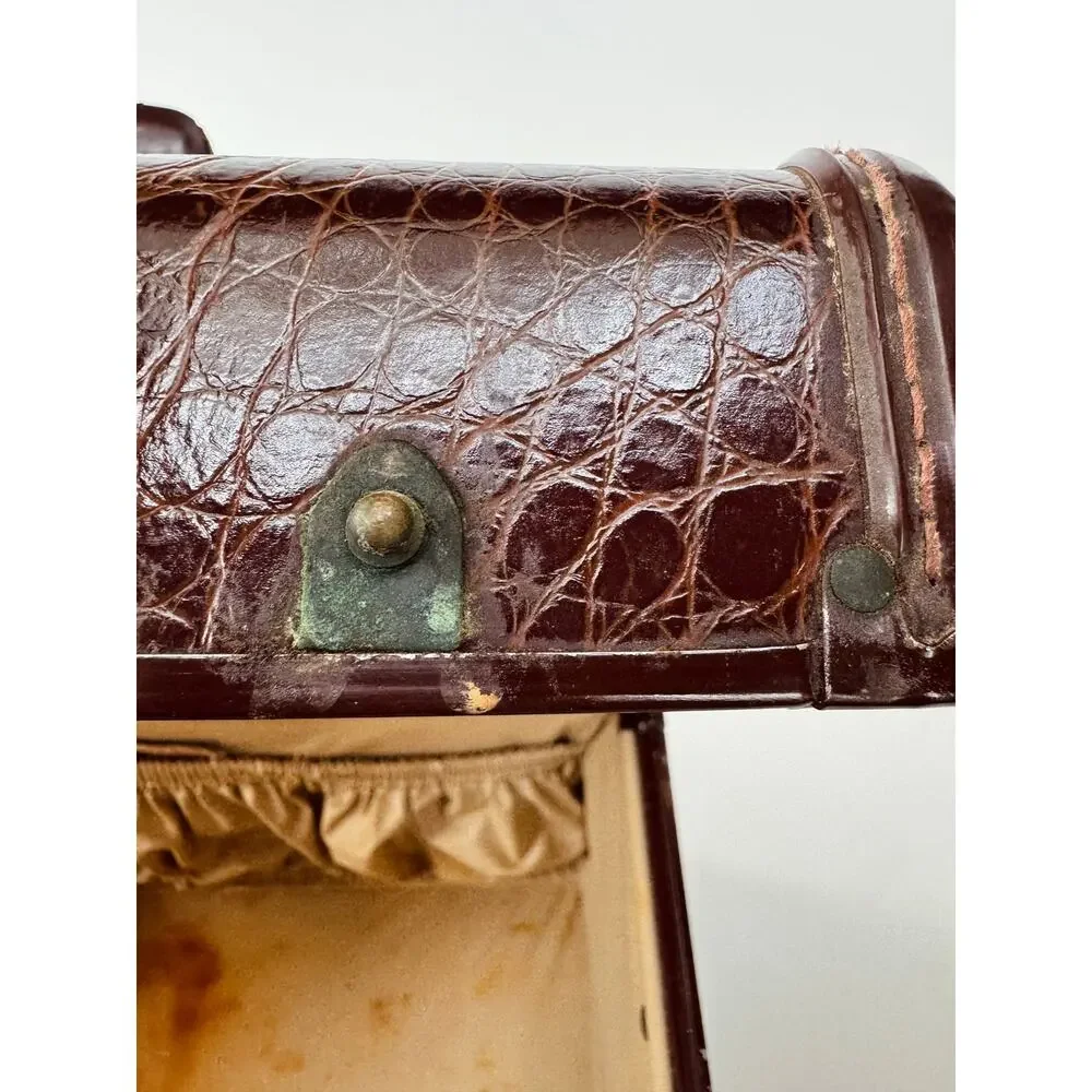 Vintage Samsonite Faux Alligator Train Case Vanity Luggage Shwayder Bros